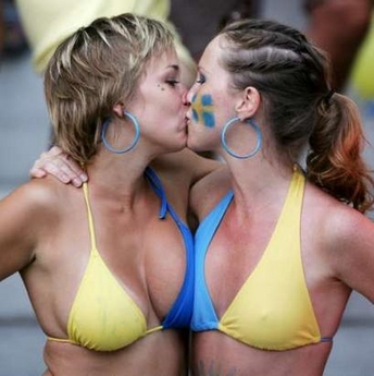 swedish girls in bikini kiss.jpg